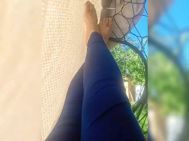 -Raven40- on BongaCams