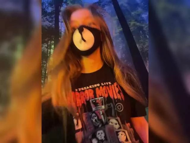 -Summer- on BongaCams