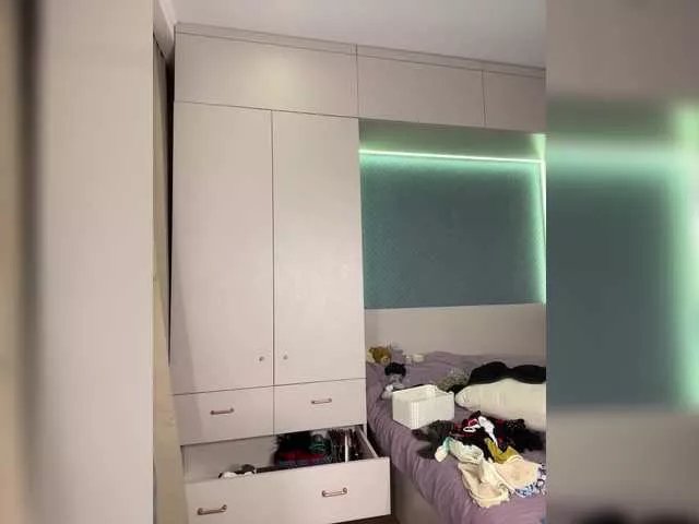 -wowFox- on BongaCams