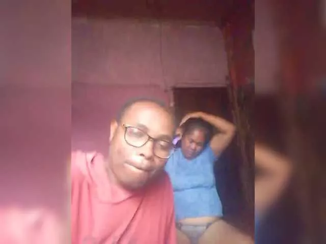 Offline Aiiina on BongaCams