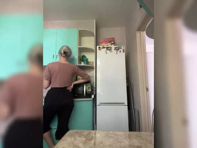 Freechat Alenaa on BongaCams