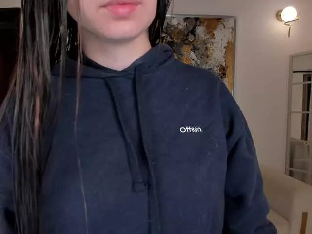 AliceHarper1 on BongaCams