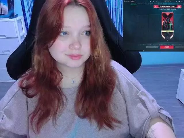 AlinaAdams on BongaCams