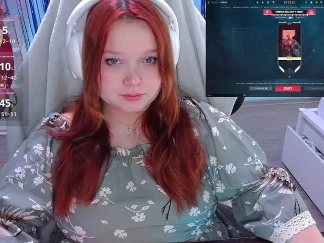 AlinaAdams on BongaCams