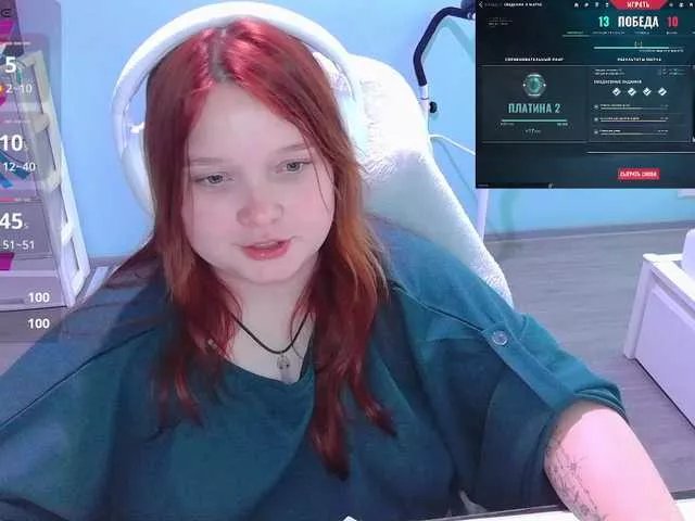 AlinaAdams on BongaCams