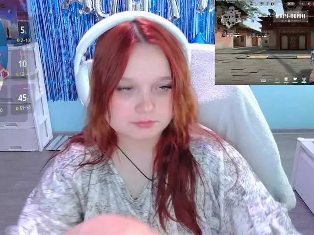 AlinaAdams on BongaCams