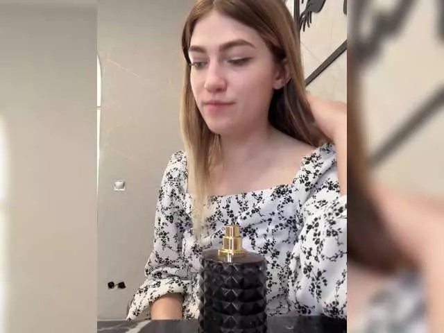 Alinagilberd03 on BongaCams