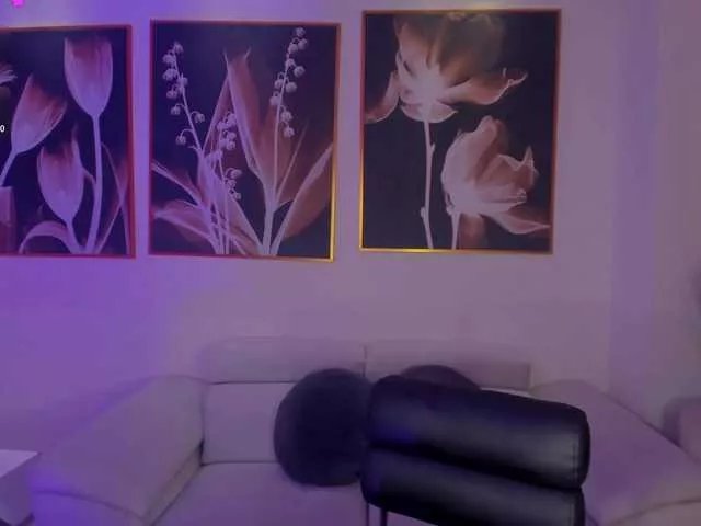 AlinaKravitz on BongaCams