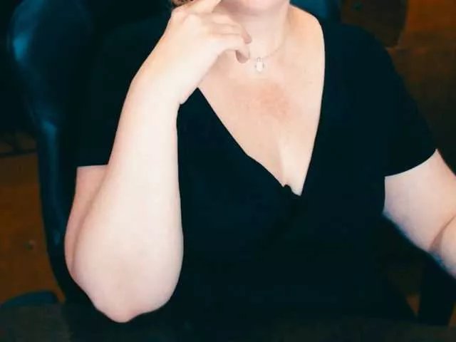 Alisa1917 on BongaCams