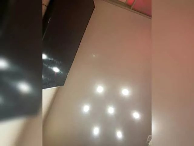 ALISAMAKS on BongaCams