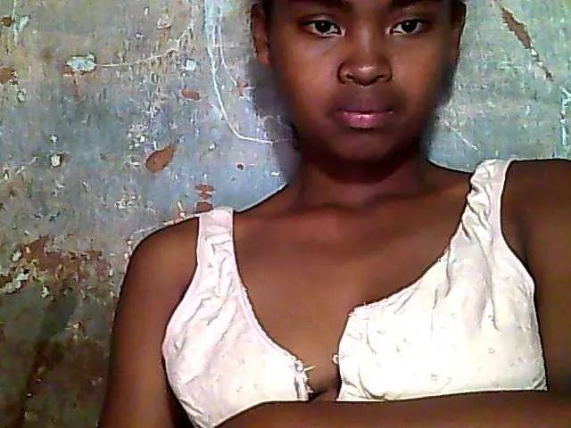 Allycha1 on BongaCams