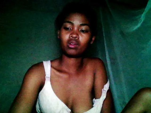 Allycha1 on BongaCams