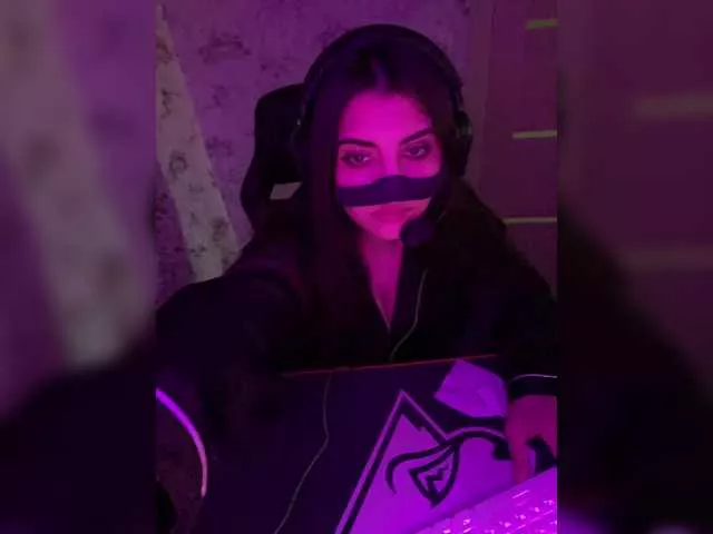 Offline aloeloea on BongaCams