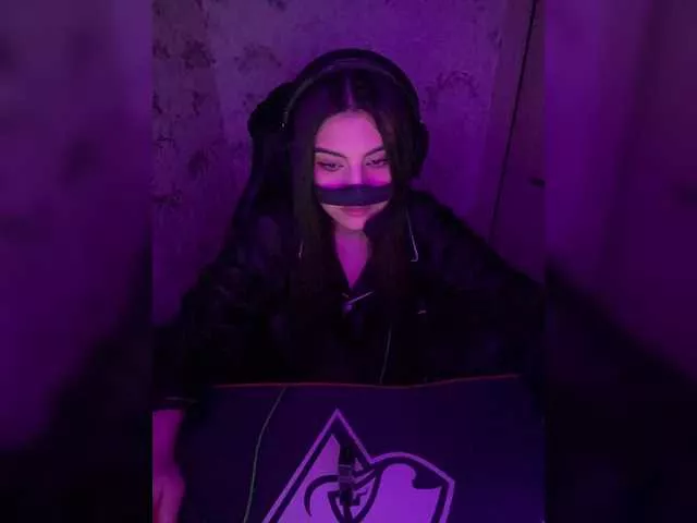 Offline aloeloea on BongaCams