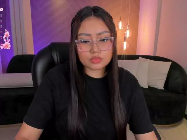 AmberLewis on BongaCams