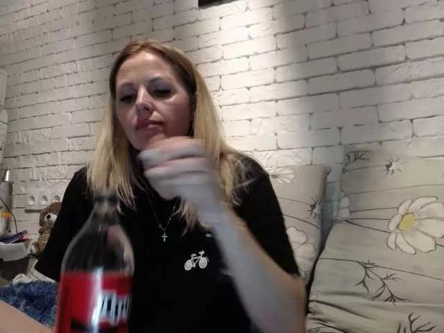 AngelAlone on BongaCams