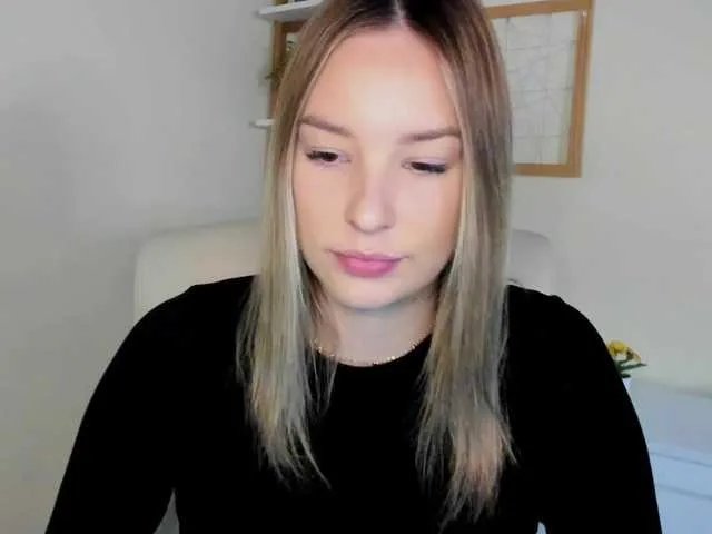 AngelaLux on BongaCams