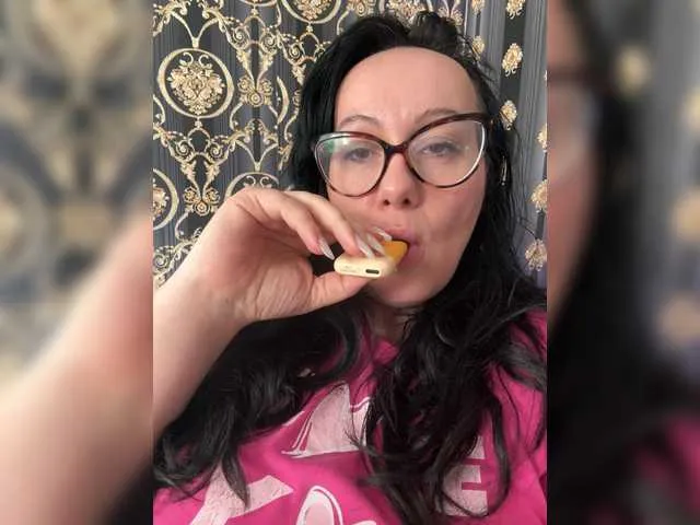 Offline AnnaAnnna on BongaCams