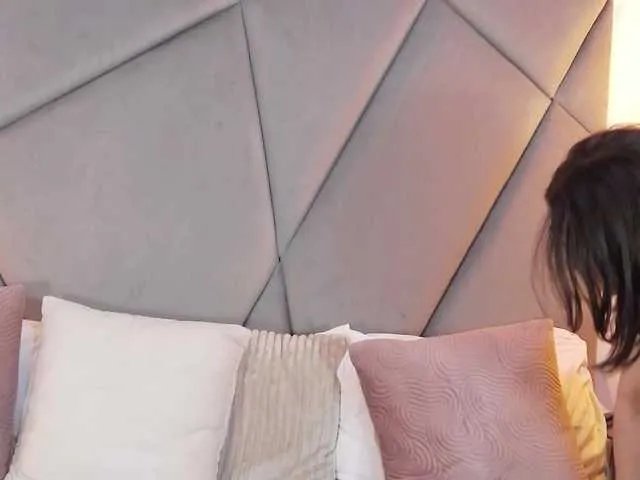 AryaEve on BongaCams