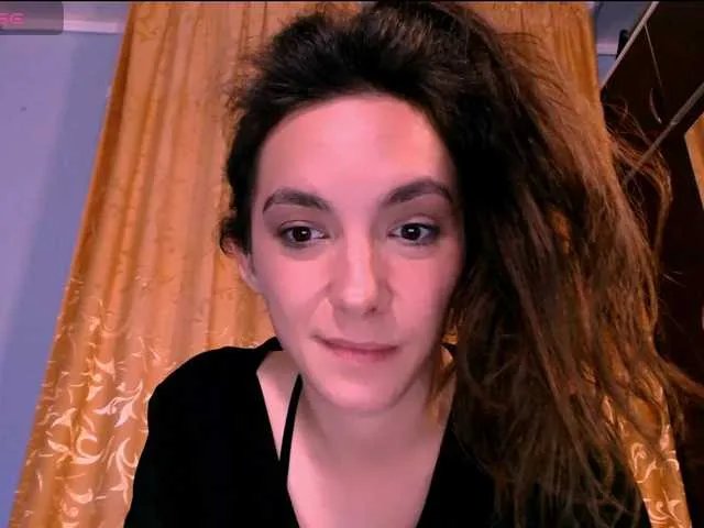 bellaqueen0701 on BongaCams