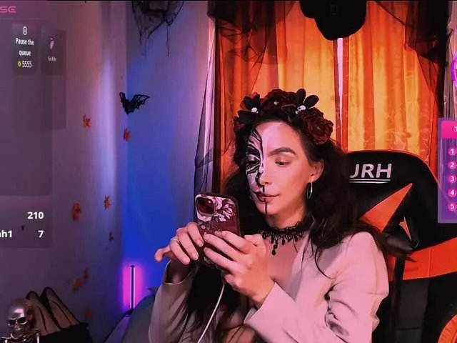 bellaqueen0701 on BongaCams