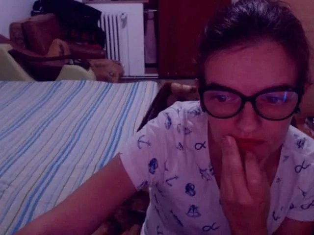 bellaro on BongaCams