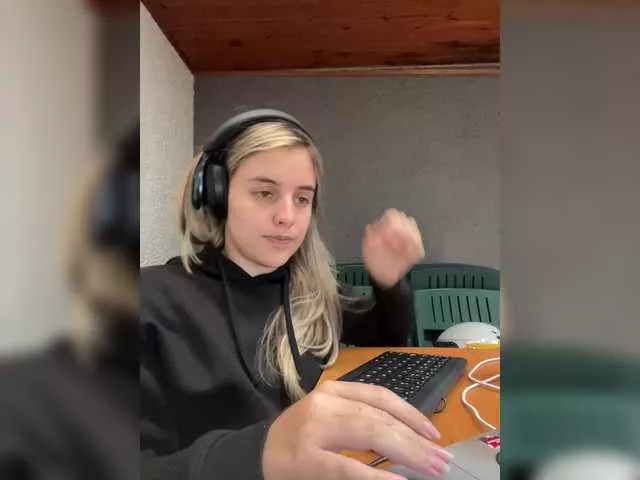 Offline black-an on BongaCams