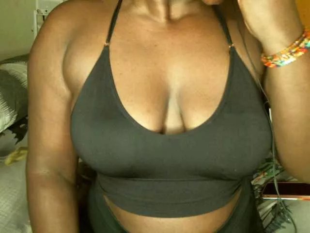 BLACKQUEEN344 on BongaCams