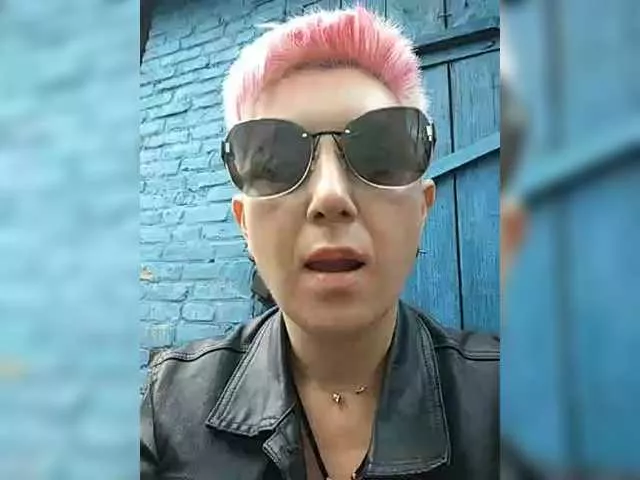 Offline BUSINKA-25 on BongaCams