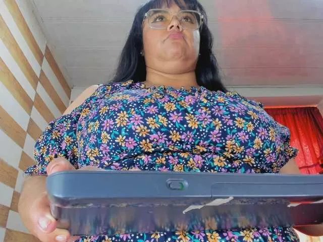 CandyBrowm on BongaCams