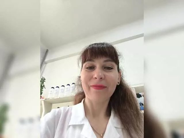 caroliiine on BongaCams