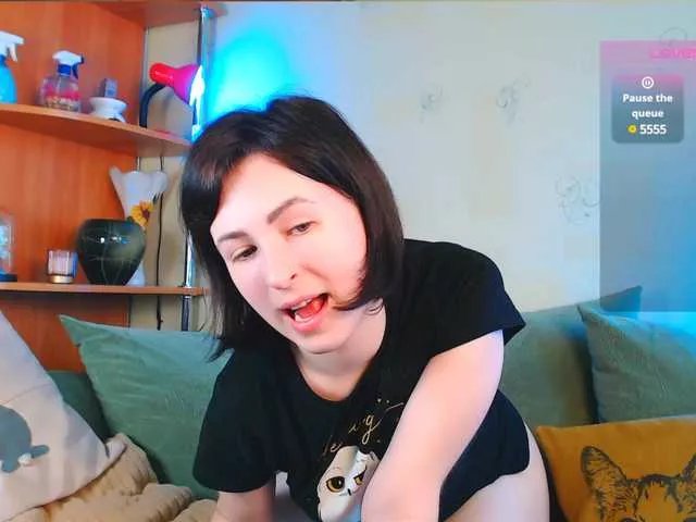 Caroline1995 on BongaCams