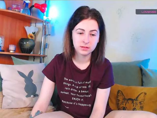 Caroline1995 on BongaCams