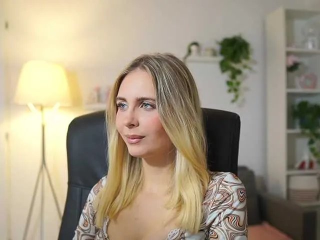 catecrago on BongaCams