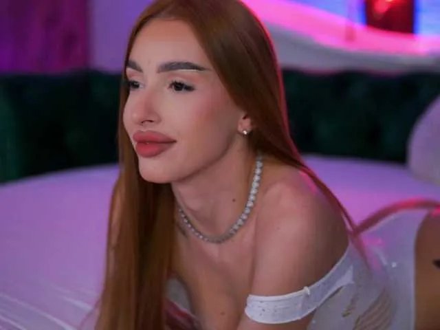 ClaraBenatti — Blondie ready to prove that you can make art while sinning 153366111333  Orgasm at @remain TOKENS LEFT 