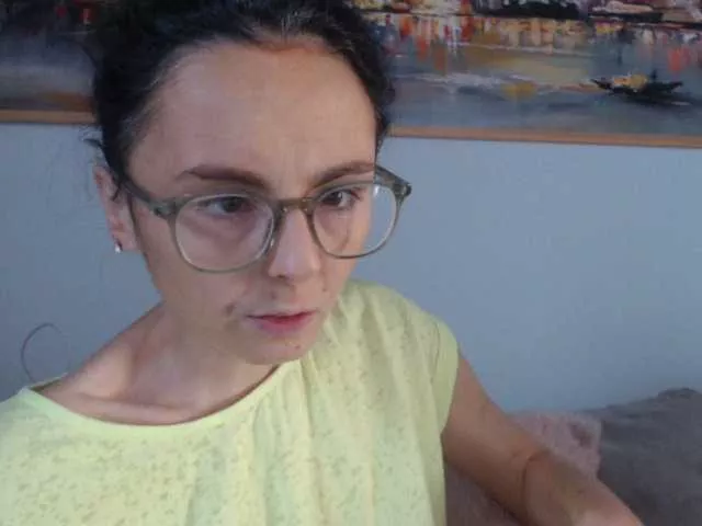 Offline cleophee on BongaCams