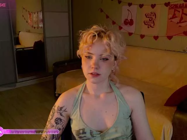 Offline Cool-Love on BongaCams