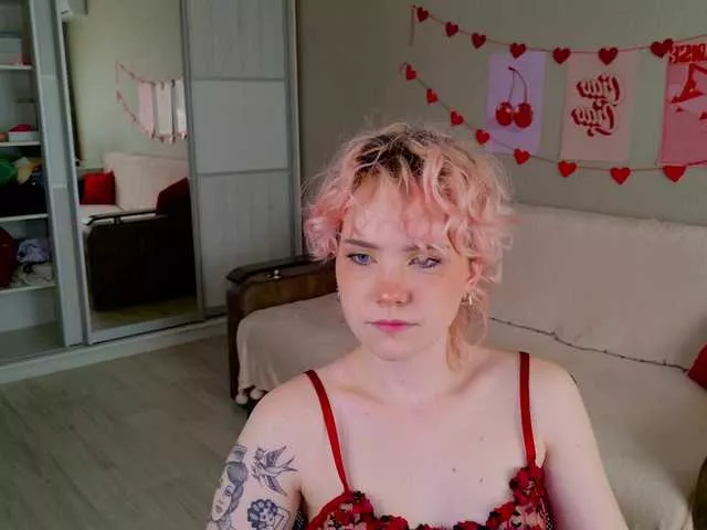 Offline Cool-Love on BongaCams