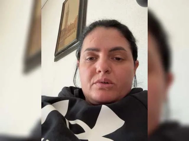 Cris810a on BongaCams