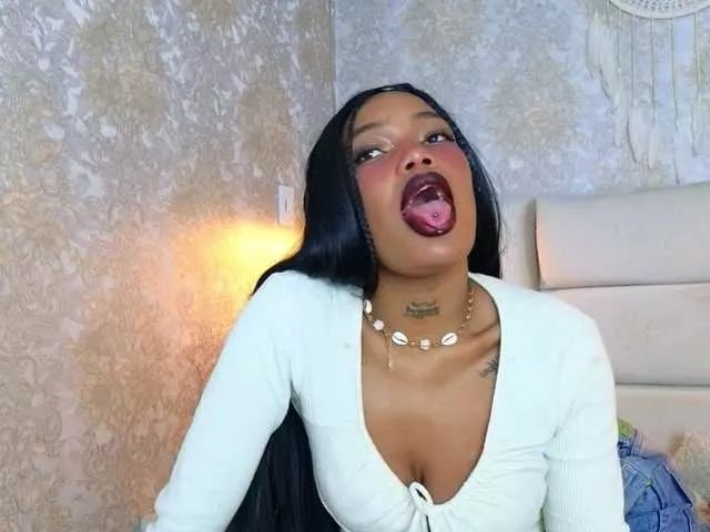 CrystalBrooke3x on BongaCams