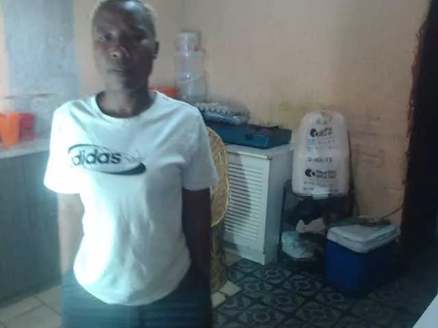 CurvyPear on BongaCams