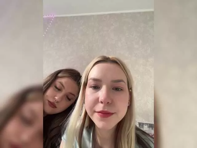 Offline cutesmiles on BongaCams