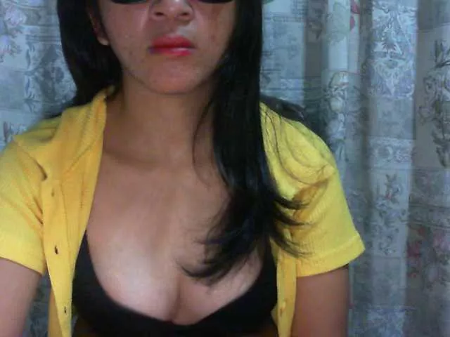 Offline Cyah2 on BongaCams