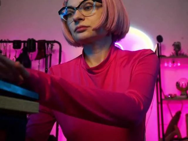 CyberGoddess — Femdomfetish shows.