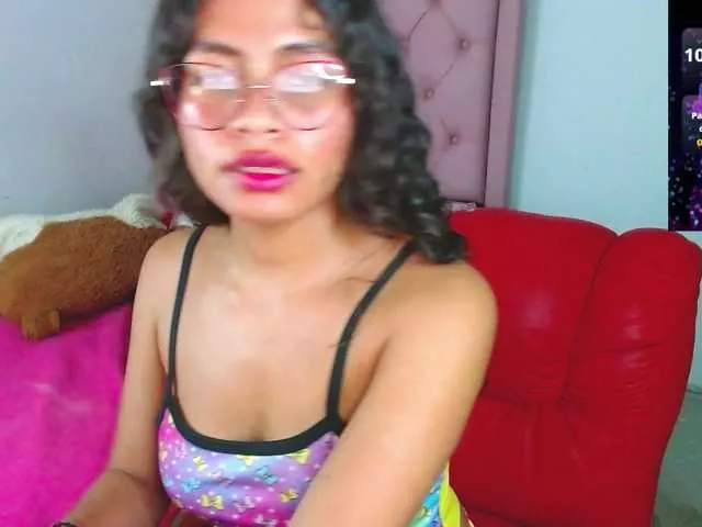 Freechat Cyntiaross on BongaCams