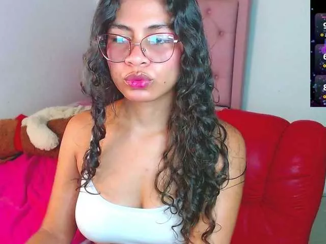 Freechat Cyntiaross on BongaCams