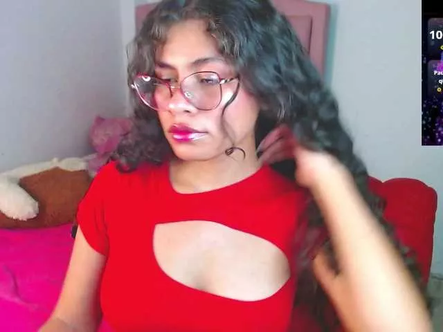 Freechat Cyntiaross on BongaCams