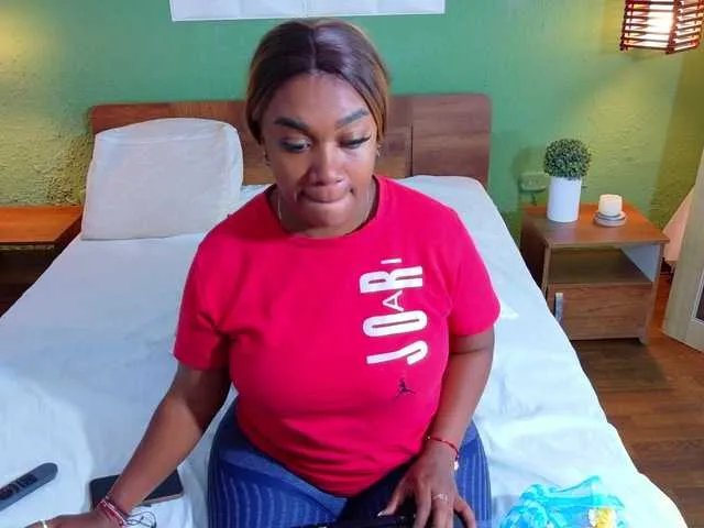 DANAABROWN — Do u like big ass? Come to eat my big chocolate ass 