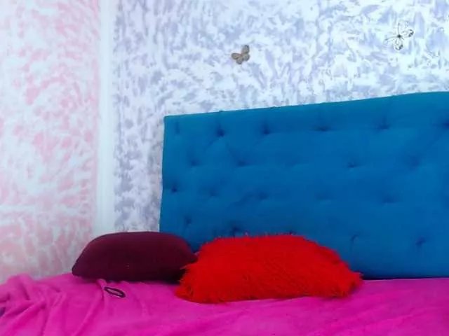 danielavega on BongaCams