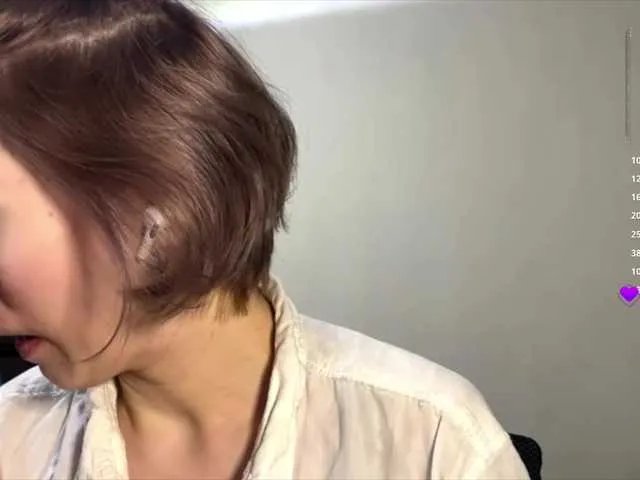 DeloiseChuta on BongaCams